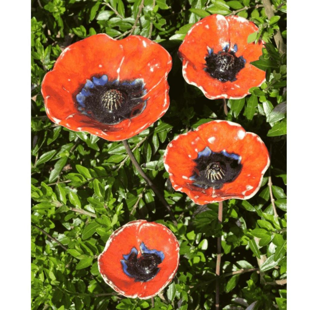 Keramiek Klaproos S – Fair Trade tuinornament van Wilma’s Wereld (Ø 8 cm, H 47 cm) - Afbeelding 2