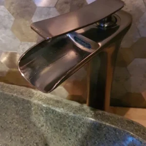 Waskom Waterval Kraan