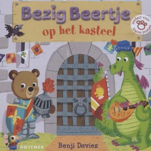 Bezig Beertje op het kasteel