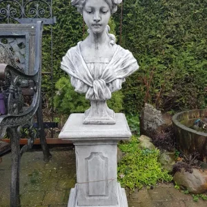 Borstbeeld Julia excl. Sokkel