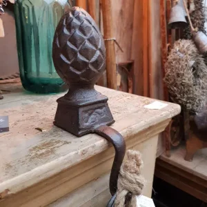 Gietijzeren Denne-appel met haak